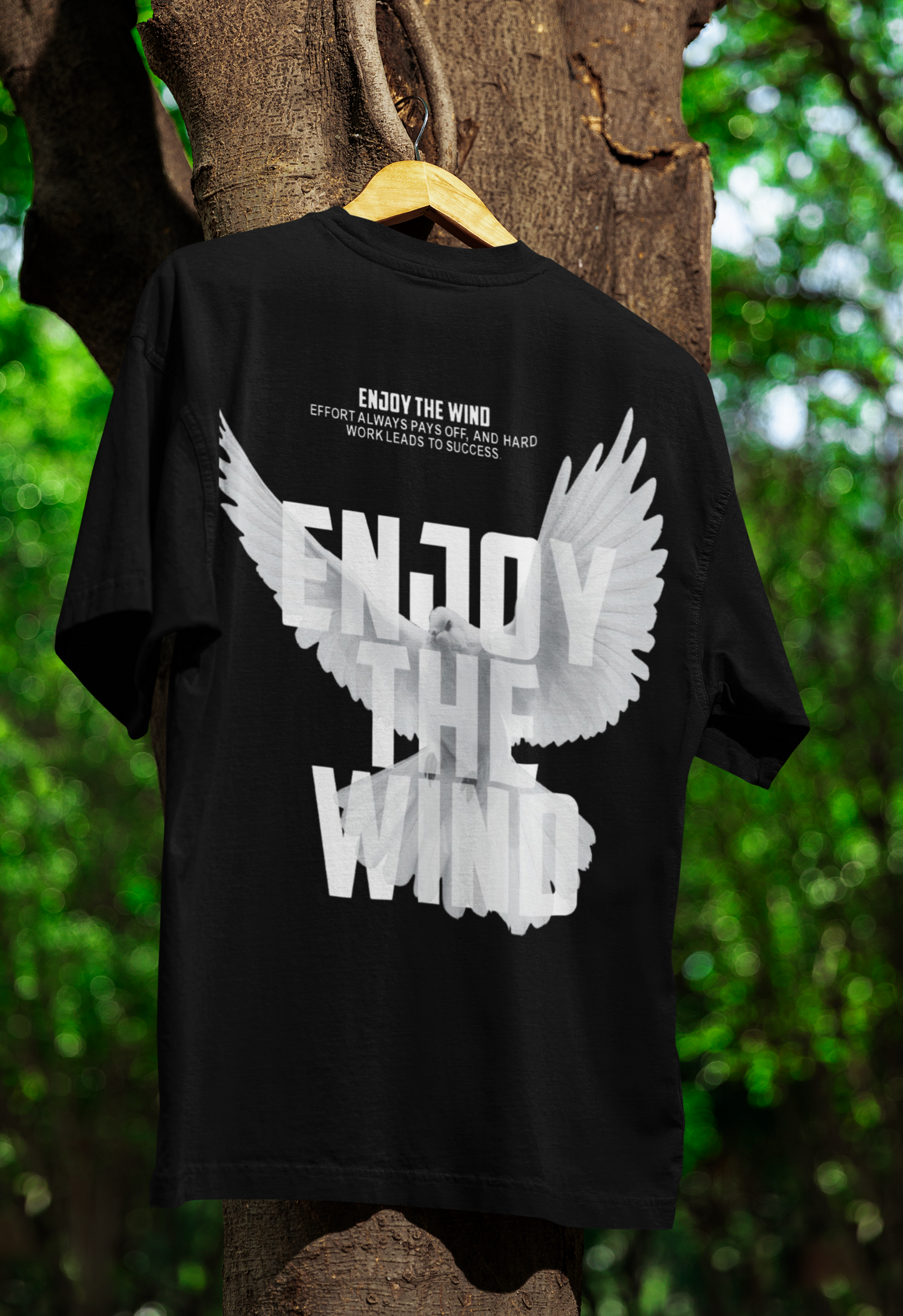 Oversize Black T-Shirt Enjoy The Wind